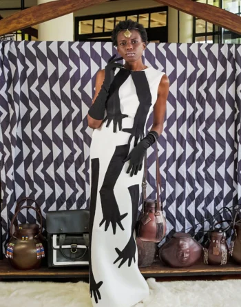 Art Wear Collection Harmony in Hands