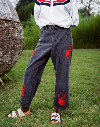 Relaxed Fit-Faded Black Denim