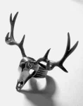 Stag Skull Ring – White Bronze Cntr